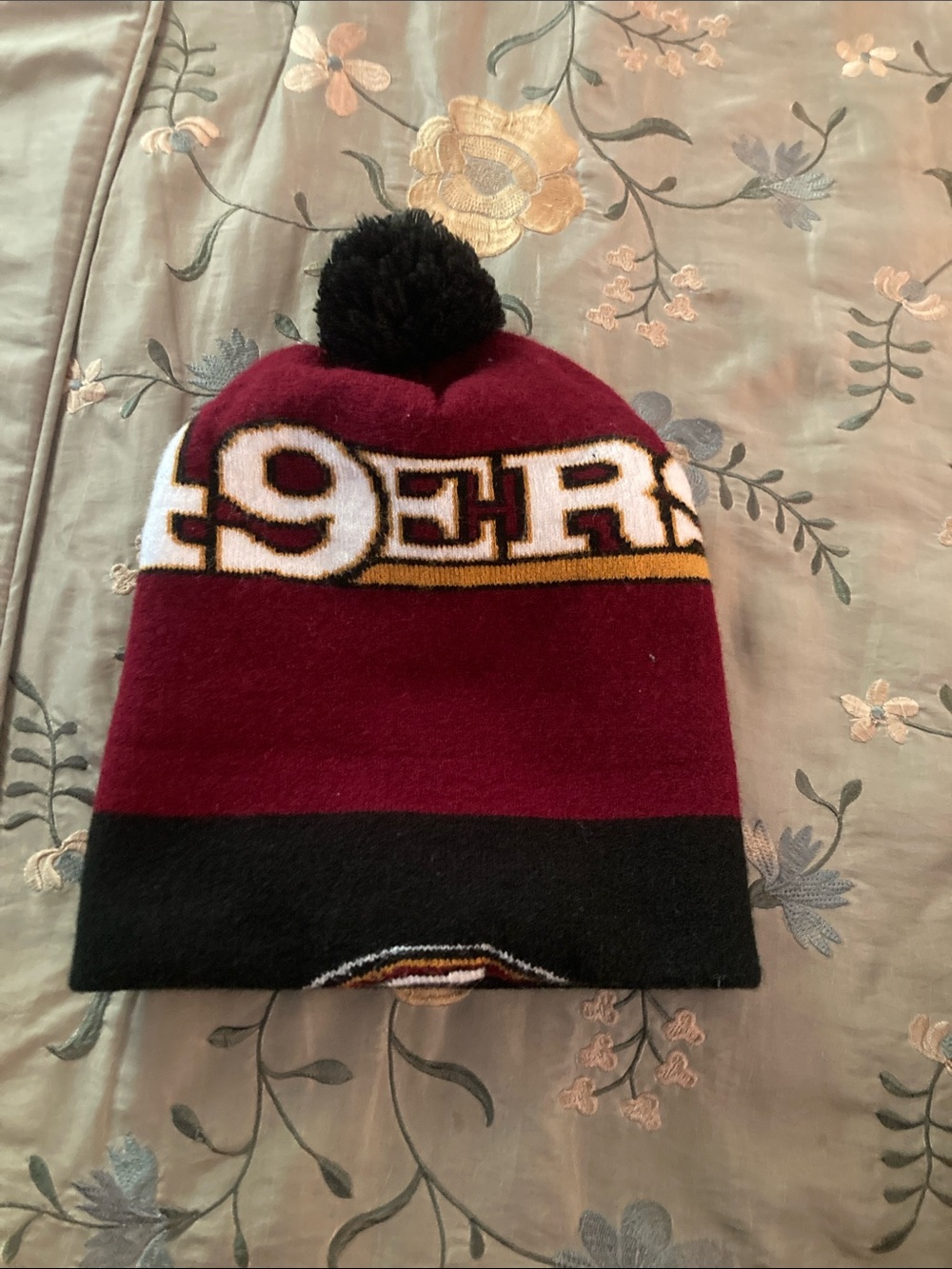 San Francisco 49ers Maroon & Black Pom Beanie